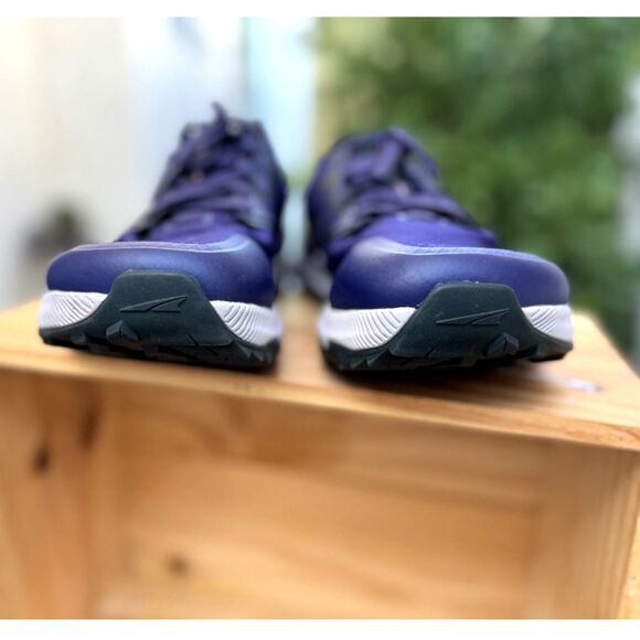 ALTRA Women's Lone Peak 7 Dark Purple Trail Running Shoe Size 8.5 Like New - Picture 5 of 15